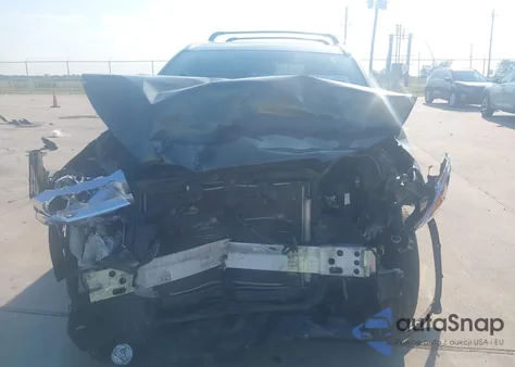 2019 Toyota Highlander Xle from USA, damaged, VIN 5TDKZRFH3KS299645